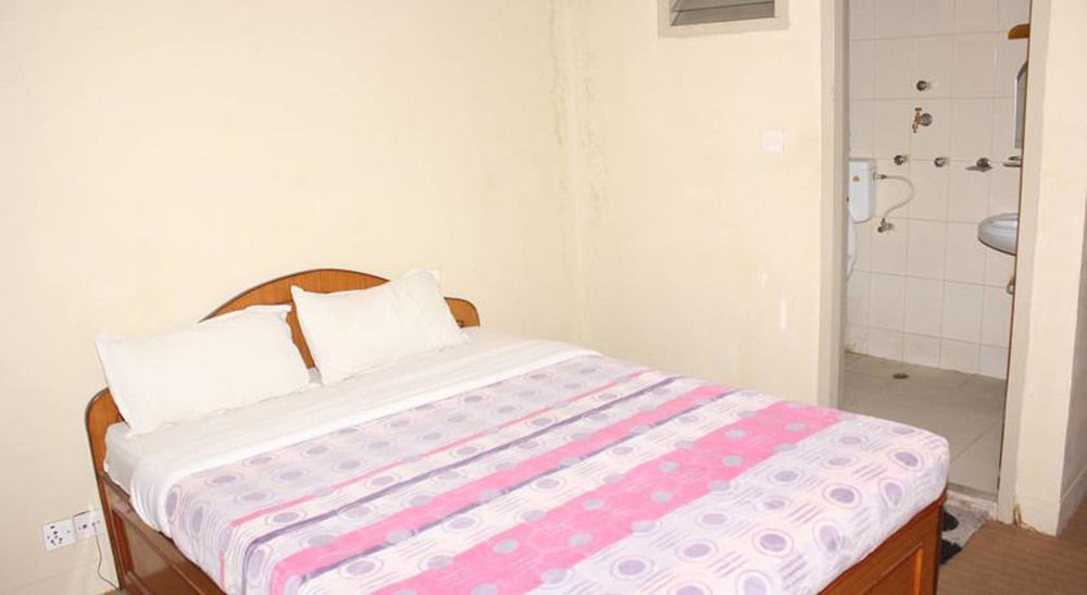 Jungle Sunset Camp Hotel Sauraha Luaran gambar